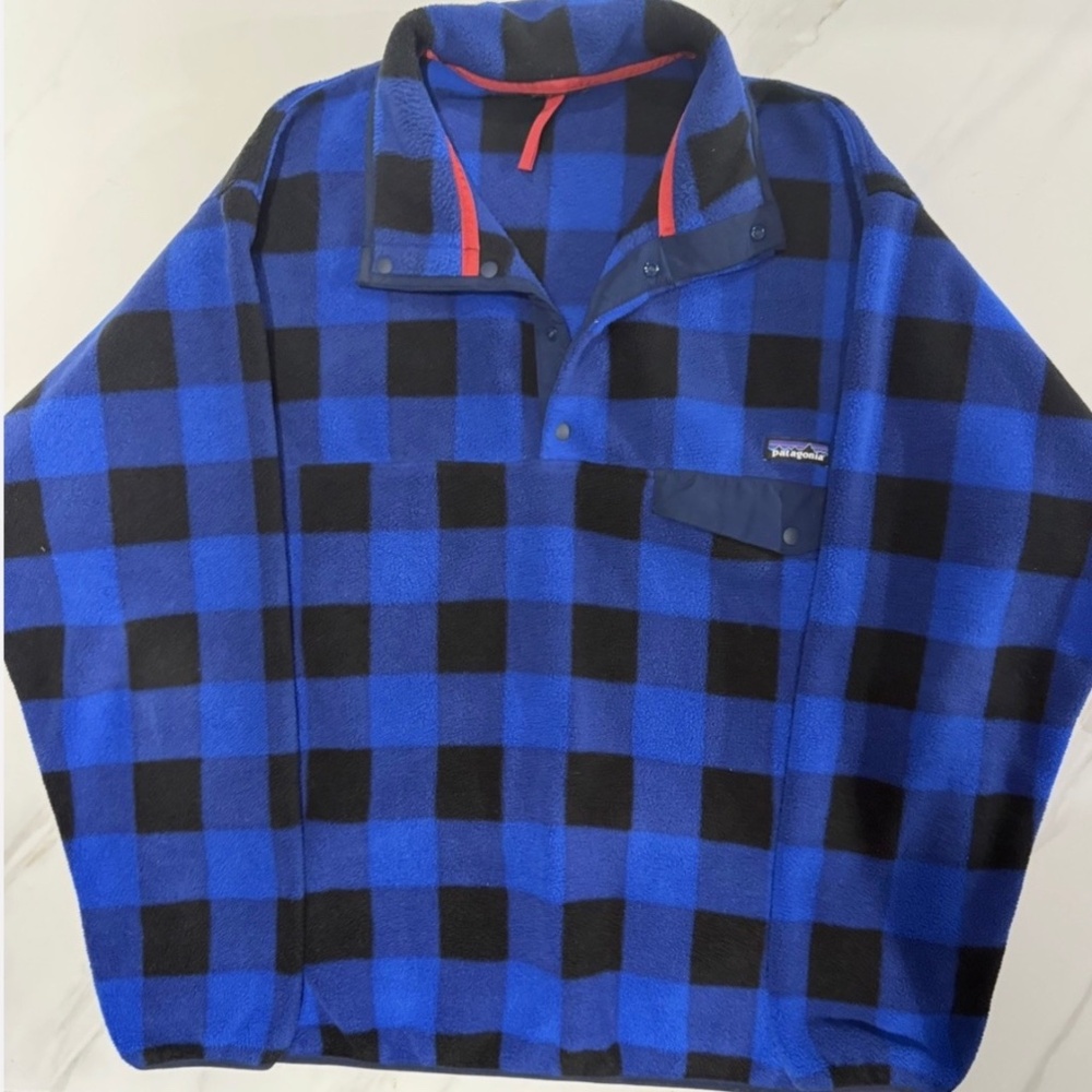 Patagonia Synchilla Black Blue Buffalo Plaid  size Large